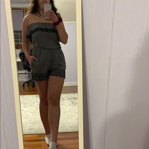 🤩HP🤩Gingham Strapless Romper